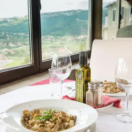 Istrian Truffles Holiday Vela Sterna 3* Buzet